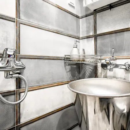 Appartamento Dietro L Angolo, 2 Bath Sofia